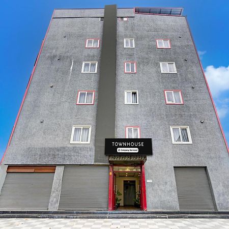 Super Townhouse Tirupati 호텔 외부 사진