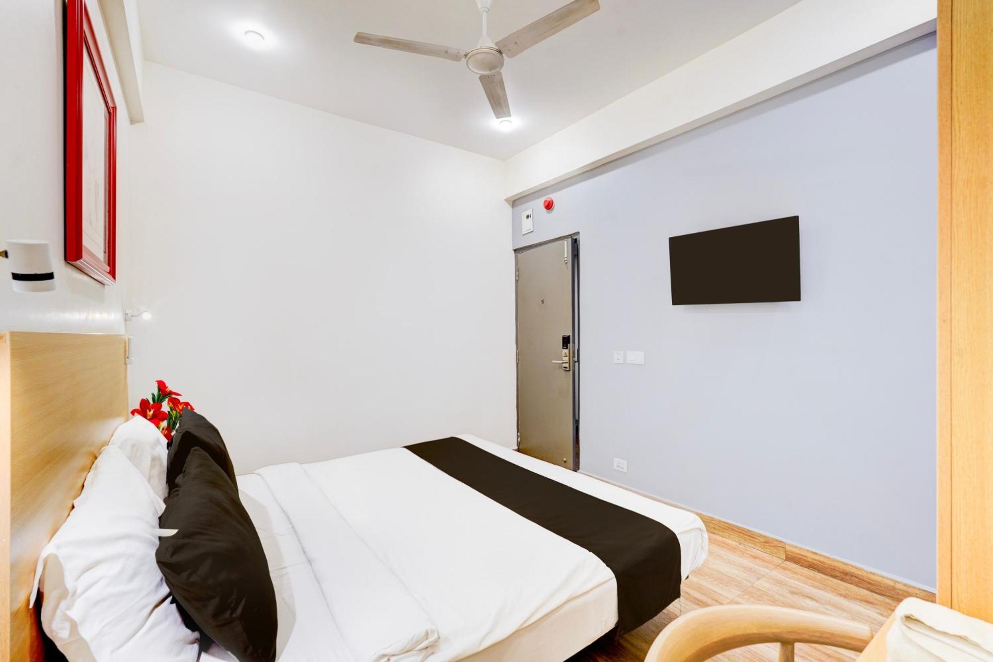 Super Townhouse Tirupati 호텔 외부 사진